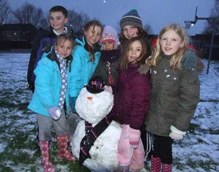 My children and their friends in the snow at Merley - they had been waiting all day as their schools stayed open!
From Tracy Gotobed.