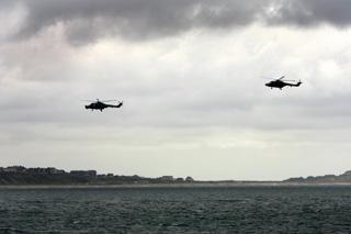 The Black Cats rehearse their display. 