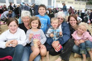 Bournemouth Air Festival 2010. Pic by Hattie Miles. The Board family from Christchurch.