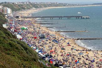 The crowds  at the Bournemouth Air Festival.