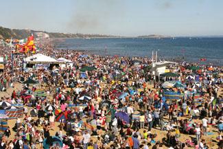 Saturday Flying display, a packed beach.