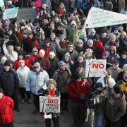 HOT TOPIC: Pro and anti-wind farm demonstrators in Swanage