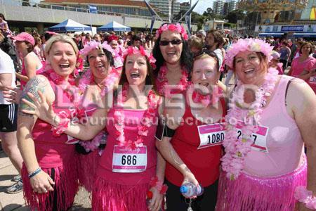 Thousands of runners took to Bournemouth seafront for the morning 5k Race For Life.
