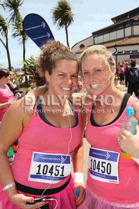 Thousands of women took to Bournemouth seafront to take part in the afternoon 5k Race For Life on June 18.