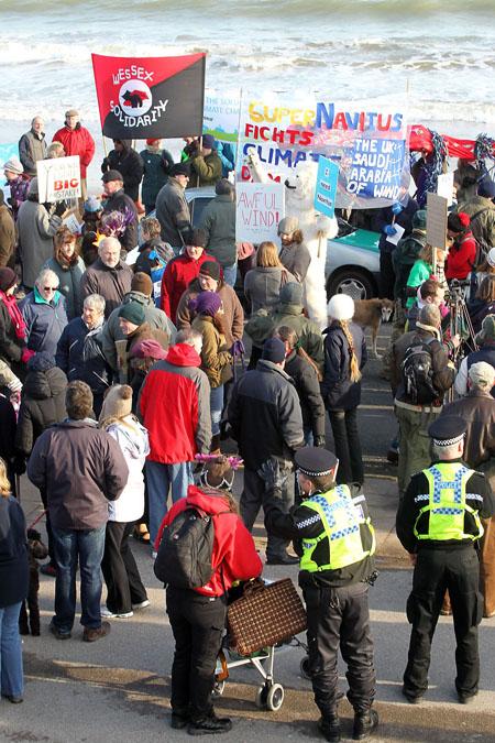 Hundreds of people descended on Swanage seafront to voice their feelings over the Navitus Bay wind farm plans.
