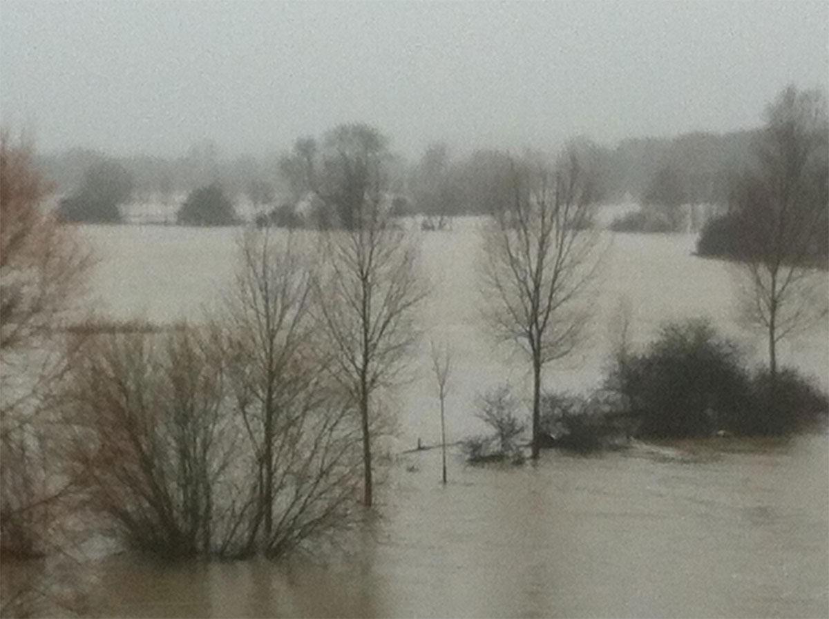 Flooding in Spetisbury. Picture sent in by Steve Pardey
