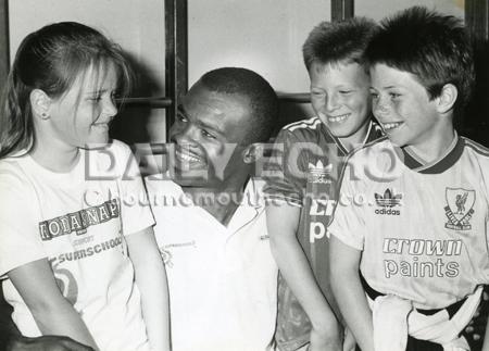 Kris Akabusi was at Elmrise County Junior School Super Schools Event. Pictured with Rebecca Molyneux, Stuart Vincent and Christopher Jarvis, 1988.
