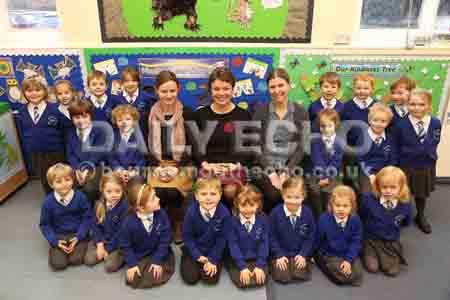 Motcombe Primary School. Wendy Lewis TA, Teacher Sally Curtis, TA Jennie Hardy. 