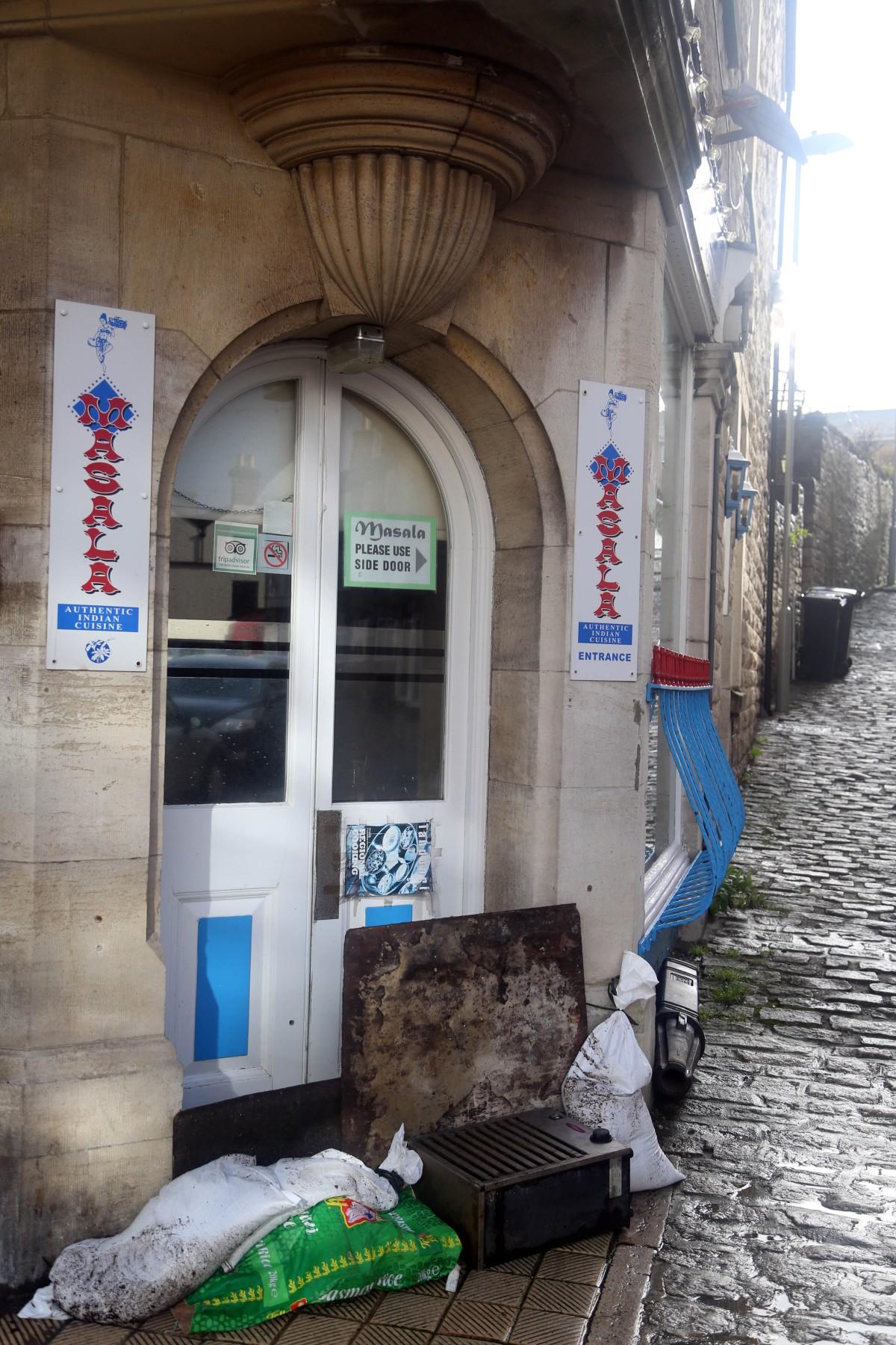 Swanage coastline experiences large waves, leaving Shore road closed. Businesses near to the coastline prepare for high waters.