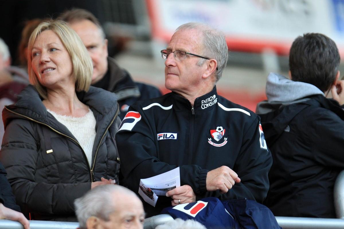 Check out the pictures from AFC Bournemouth v Reading at Dean Court on Tuesday, April 8, 2014. 