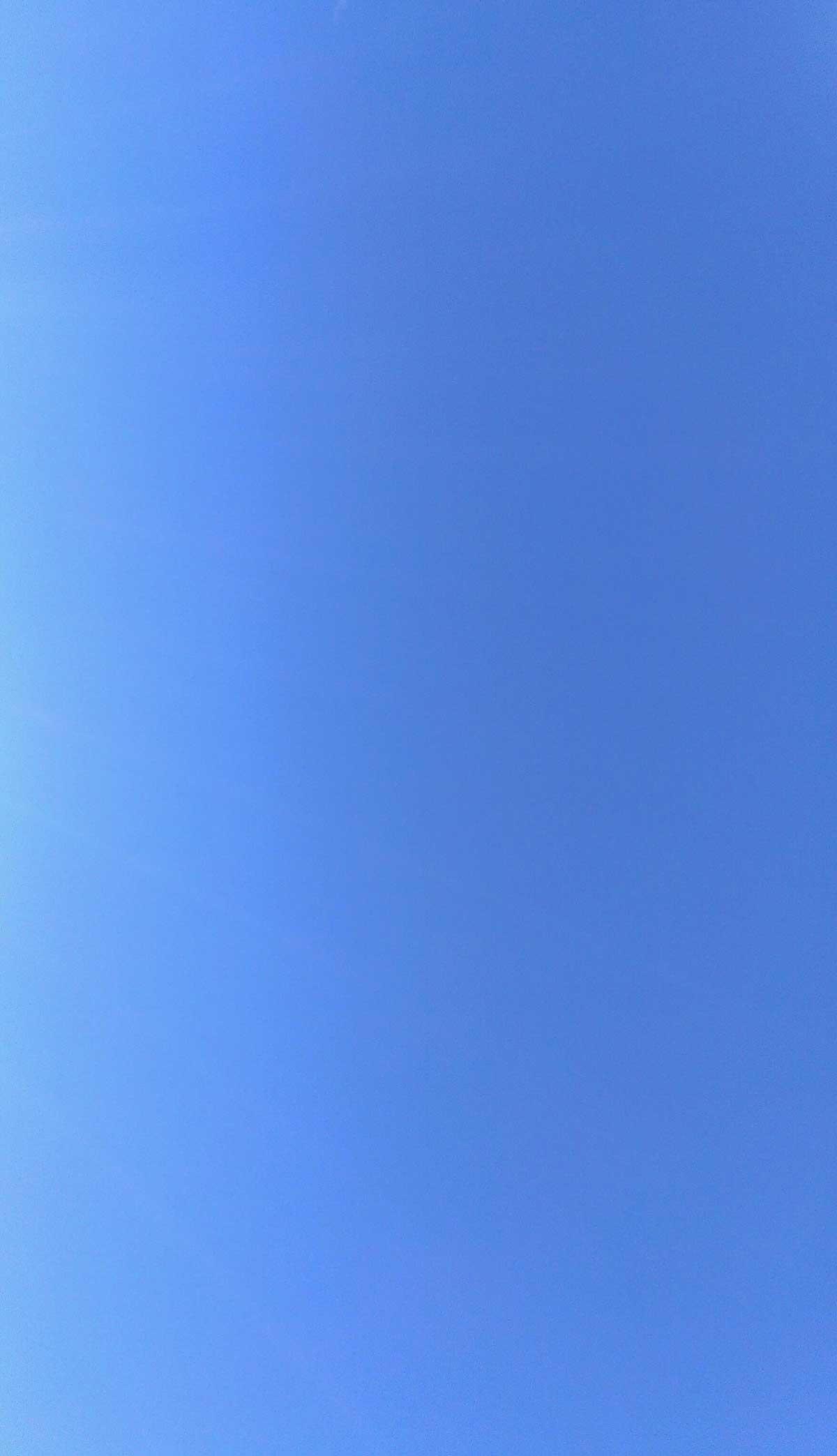 Cloudless blue sky. Picture by Sarah Bennett