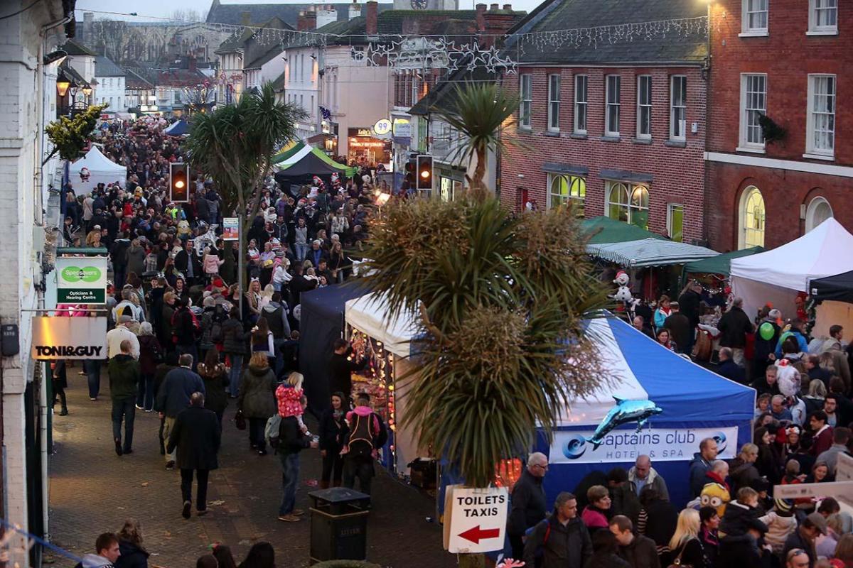 All our pictures of Christchurch Christmas Festival by Jon Beal. 