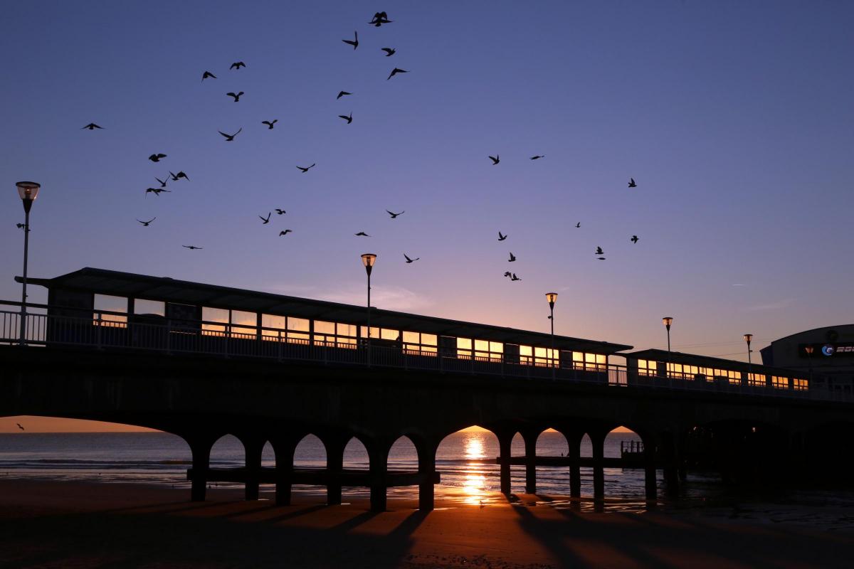 A frosty but sunny start to the day at Bournemouth Pier on Monday December 29. Photos by Richard Crease. 
