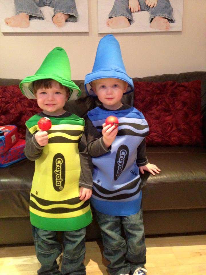 3-year-old twins Alfie and Oliver  dressed up for Comic Relief