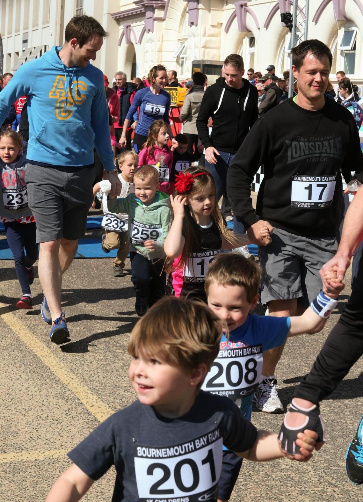 All the pictures from the Bournemouth Bay Run 2015 5k and 1k family fun races