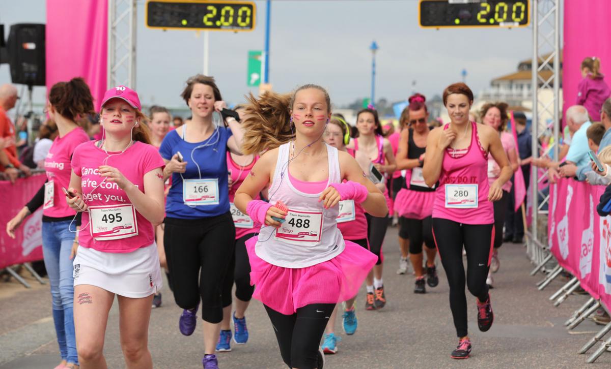 All the pictures from the morning 5k and 10k race at the Bournemouth Race For Life 2015