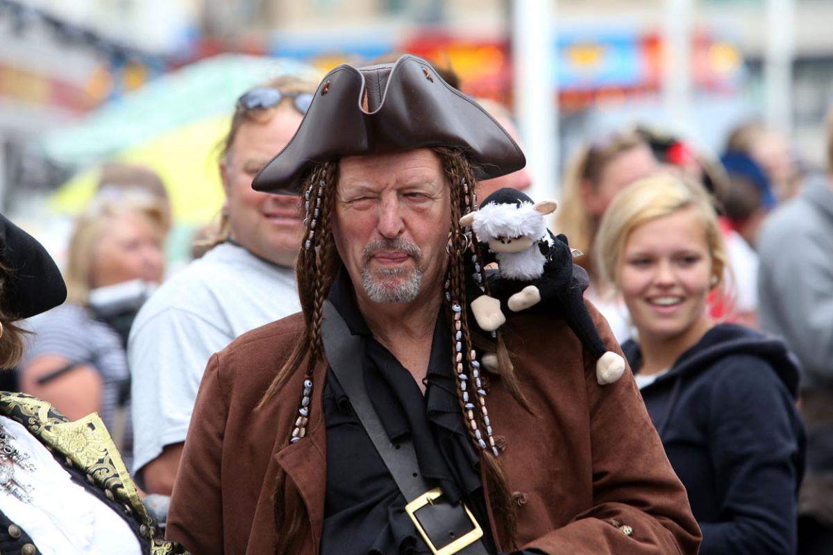 Thousands at Poole Quay for the 2015 Harry Paye Day. Pictures by Sam Sheldon. 