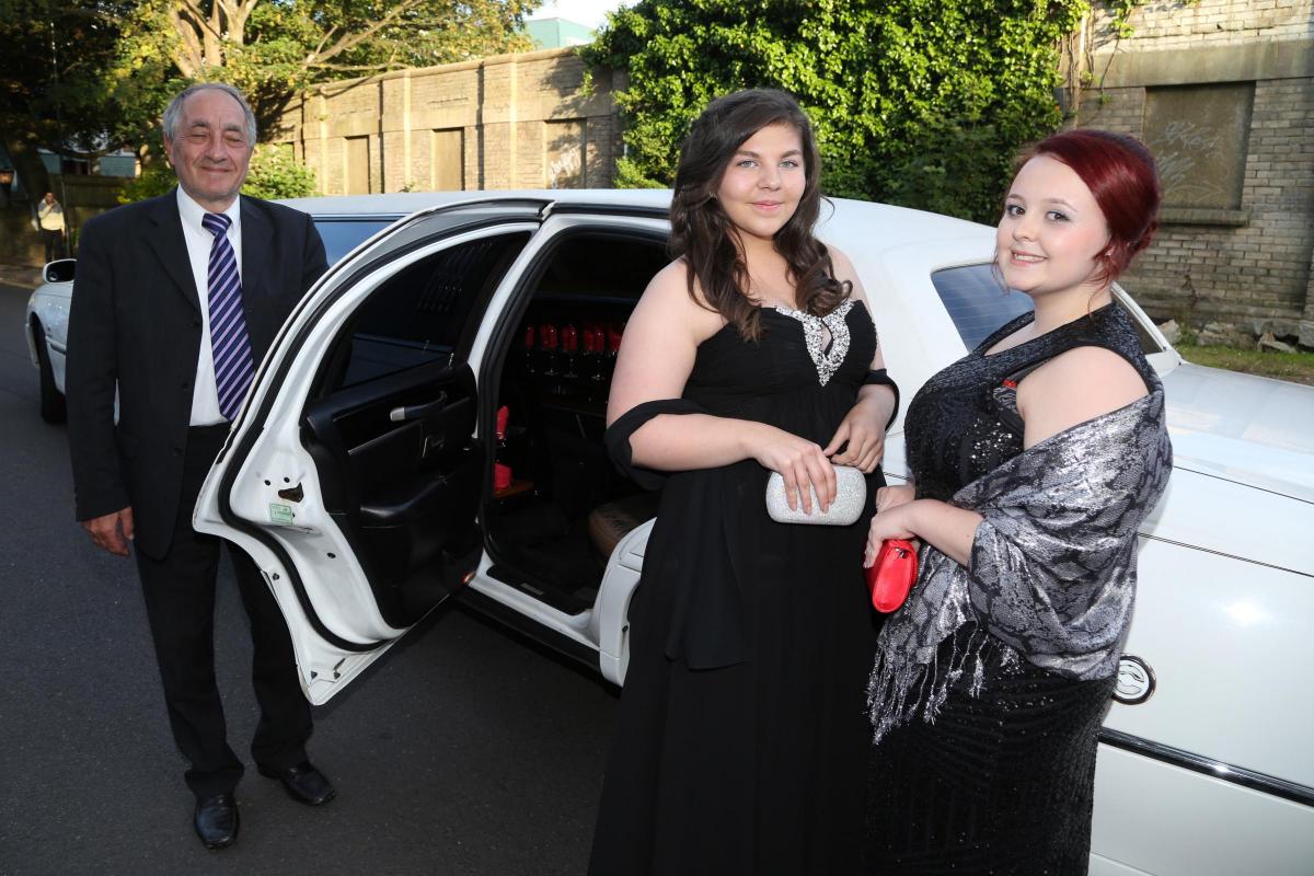 Pictures of The Grange School Year 11 prom at Heathlands Hotel by Richard Crease
