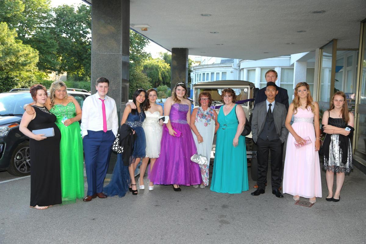 Pictures of The Grange School Year 11 prom at Heathlands Hotel by Richard Crease