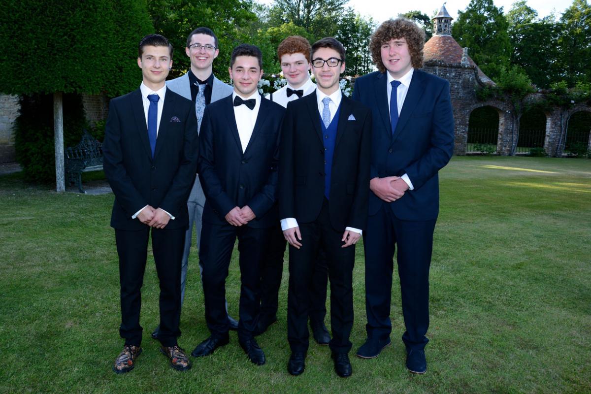 Corfe Hills School Year 13 prom at Athelhampton House on 25th June 2015. Pictures by Sian Court. 