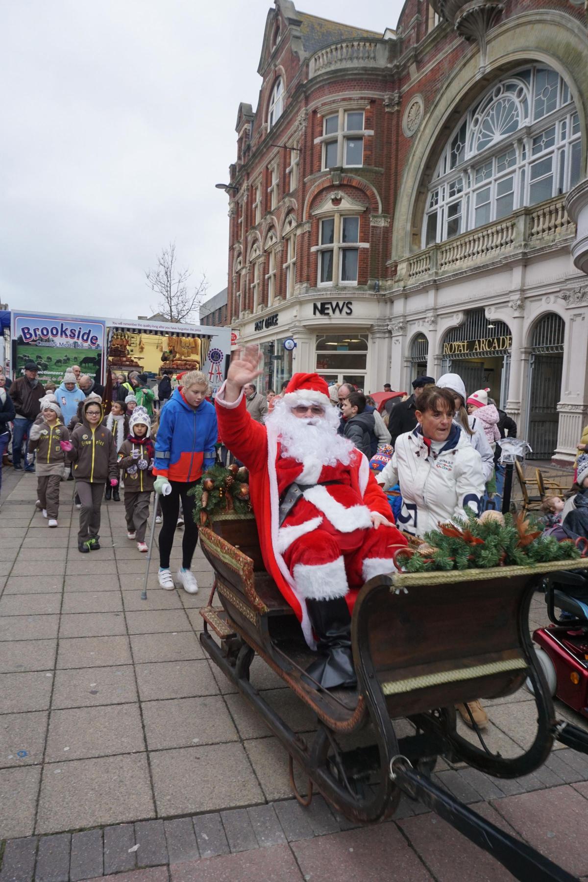 Boscombe's Father Christmas and fancy dress parade 2015 