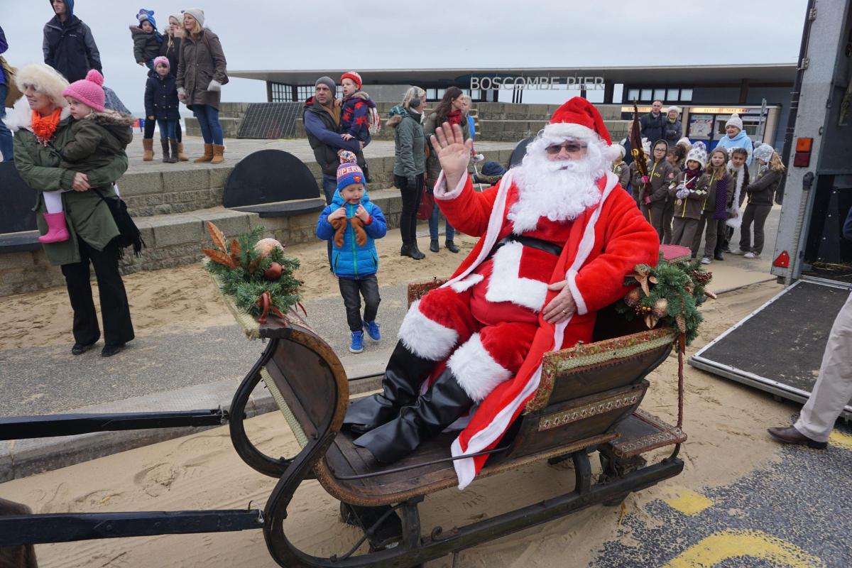 Boscombe's Father Christmas and fancy dress parade 2015 