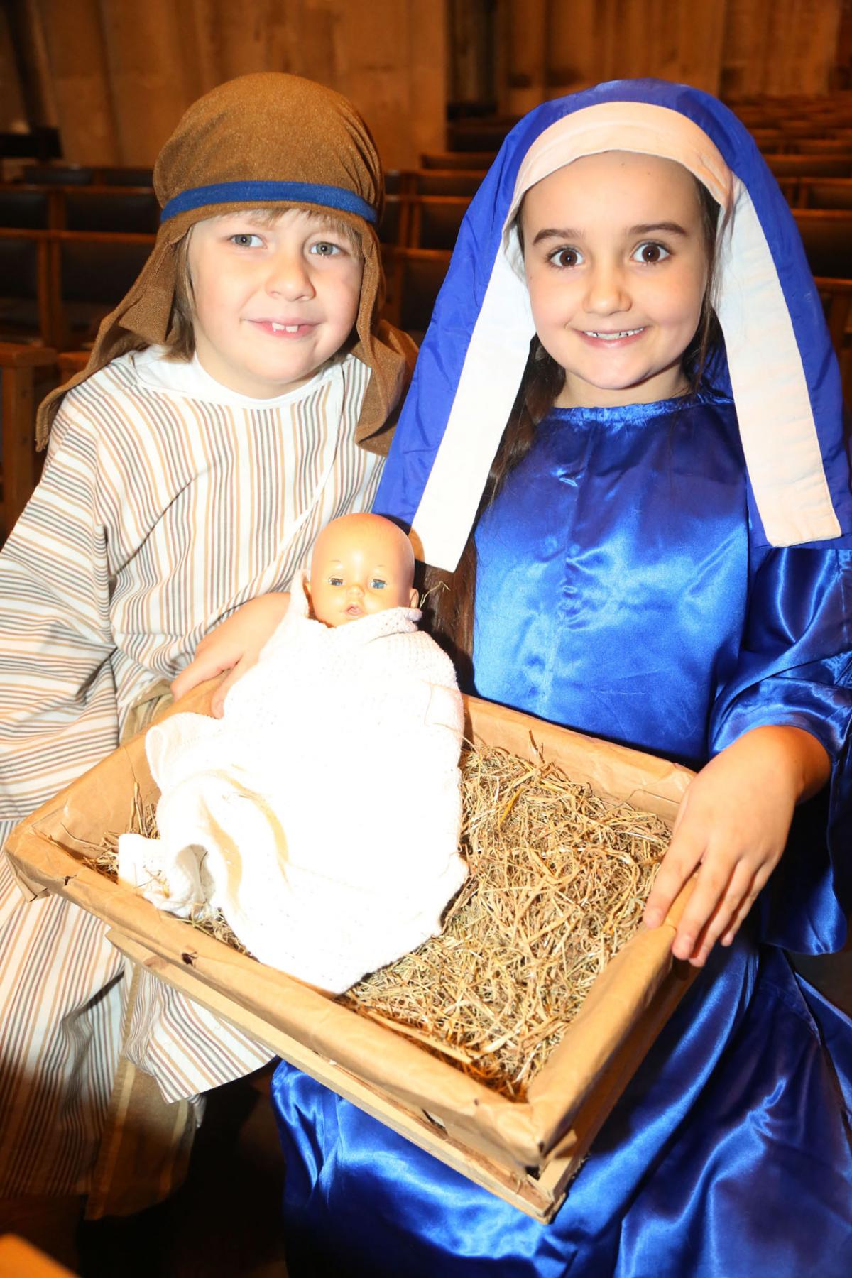 Pictures by Sam Sheldon.  25% off nativity photo prints,  just add echosave25 at the checkout