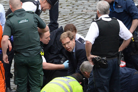 Hero Bournemouth MP Tobias Ellwood honoured for actions in Westminster terror attack