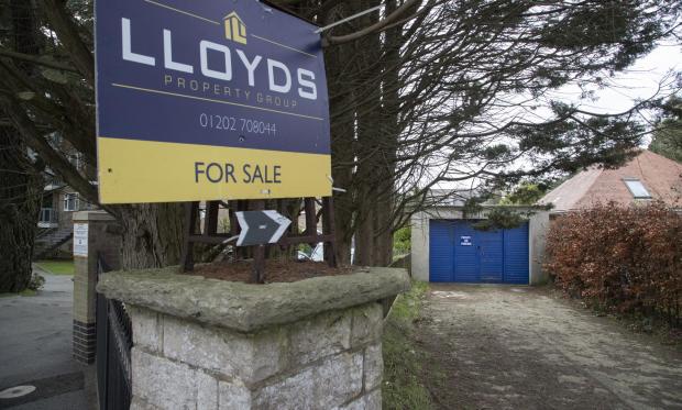 Bournemouth Echo: BNPS.co.uk (01202) 558833. 
Pic: BNPS

A run-down garage on the exclusive Sandbanks peninsula has sold for over £600,000 - 2.5 times the price of the average house in Britain. 

The humble storage unit is on a plot of prime real estate in the