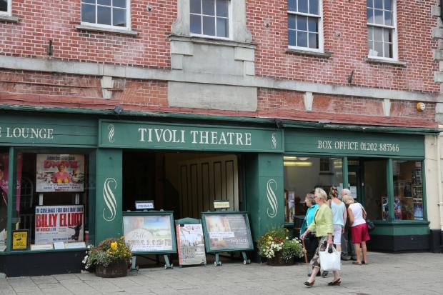REVIEW: Taking Steps, Tivoli, Wimborne