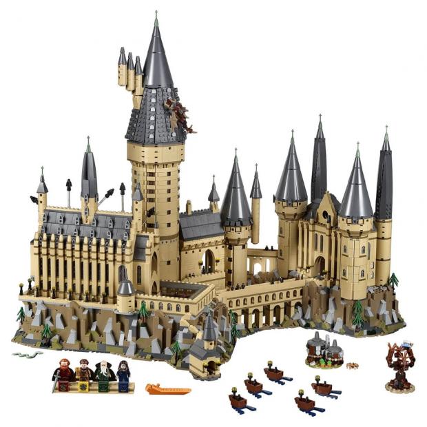 Bournemouth Echo: LEGO Harry Potter Hogwarts Castle Set (Zavvi)