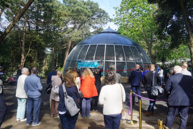 New Bournemouth Aviary re opens for around 200 tropical birds
