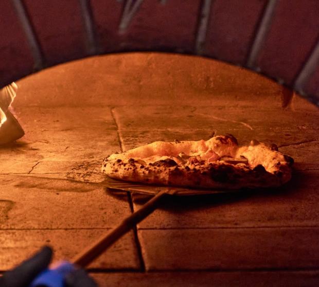 Bournemouth Echo: Da Mario's wood fire pizza