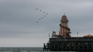 Bournemouth Air Festival 2010. Pic by Hattie Miles. Red Arrows and Bournemouth Pier.