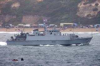  Bournemouth Air Festival Day Three - Day on RFA Largs Bay  - HMS Bangor   goes close to shore