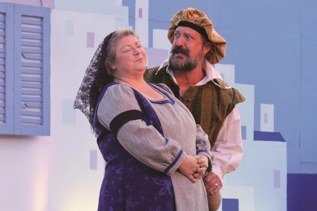 Bournemouth Echo: Maria (Rachael de Courcy Beamish) and Sir Toby Belch (Nick Robinson). Picture: Tony Short