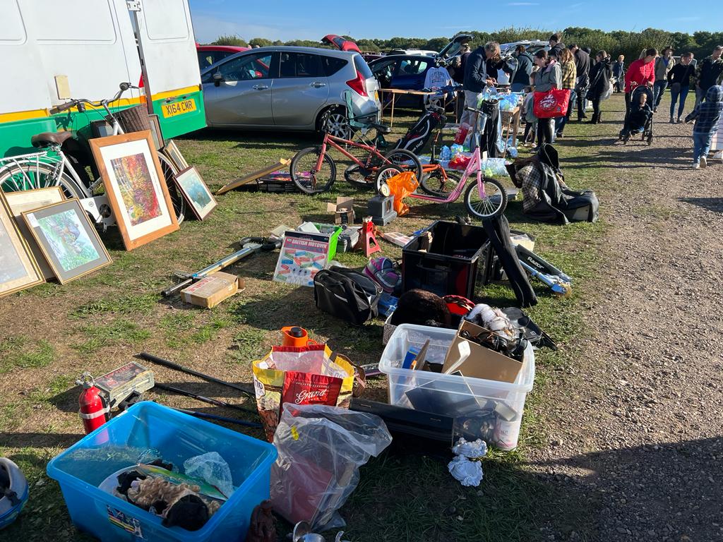 The sellers trying to survive at Ashley Heath car boot sale in Dorset - Vimarsana News