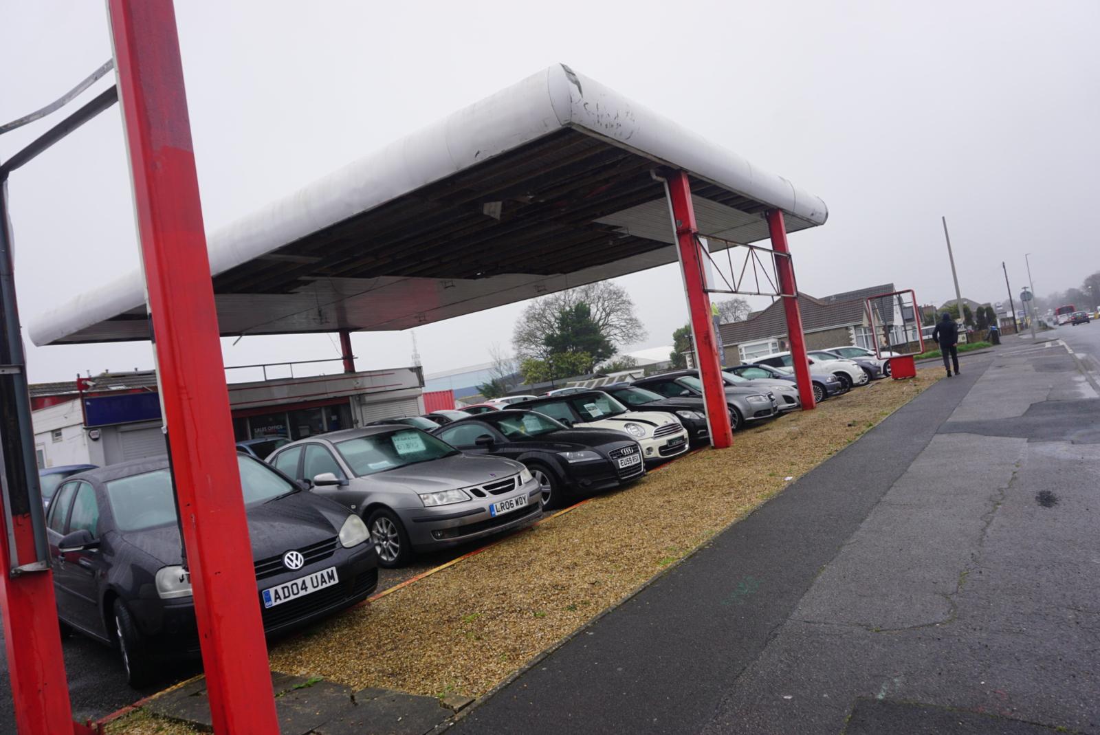 G W Hall & Son moves into new car dealership in Ringwood Road - Vimarsana News