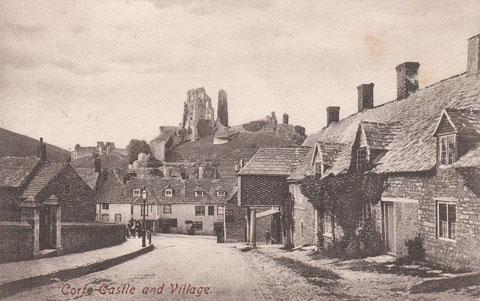 Old postcard of Corfe Castle and village postmarked April 1906. Note street light. Submitted by G Gulliver