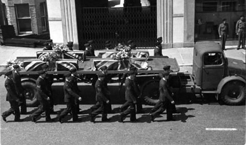 An RAF funeral in 1943