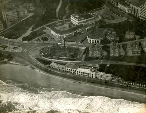 Construction of the Pier Approach baths, 1936
