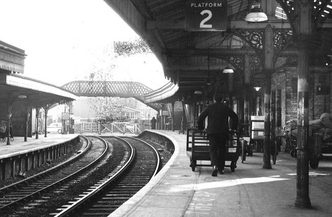 Poole Railway Station in December 1968 - Daily Echo photo
