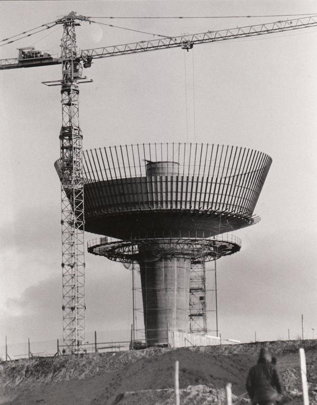 The construction of Mannings Heath water tower in January 1987. The tower would overlook the Tower Park complex in Poole - Daily Echo photo