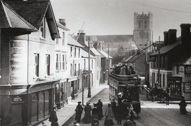 Poole tram sets off from Church Street, Christchurch, circa 1905