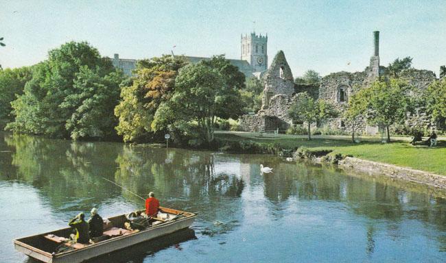 Undated postcard of Christchurch Priory and the river submitted by Norman Wilkins