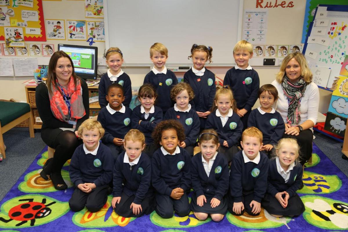 Reception children in Hedgehogs class  at Avonwood Primary School with teacher Christina Gee and TA Amy Hunter