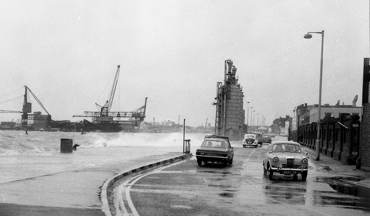 High water on Poole Quay in 1974