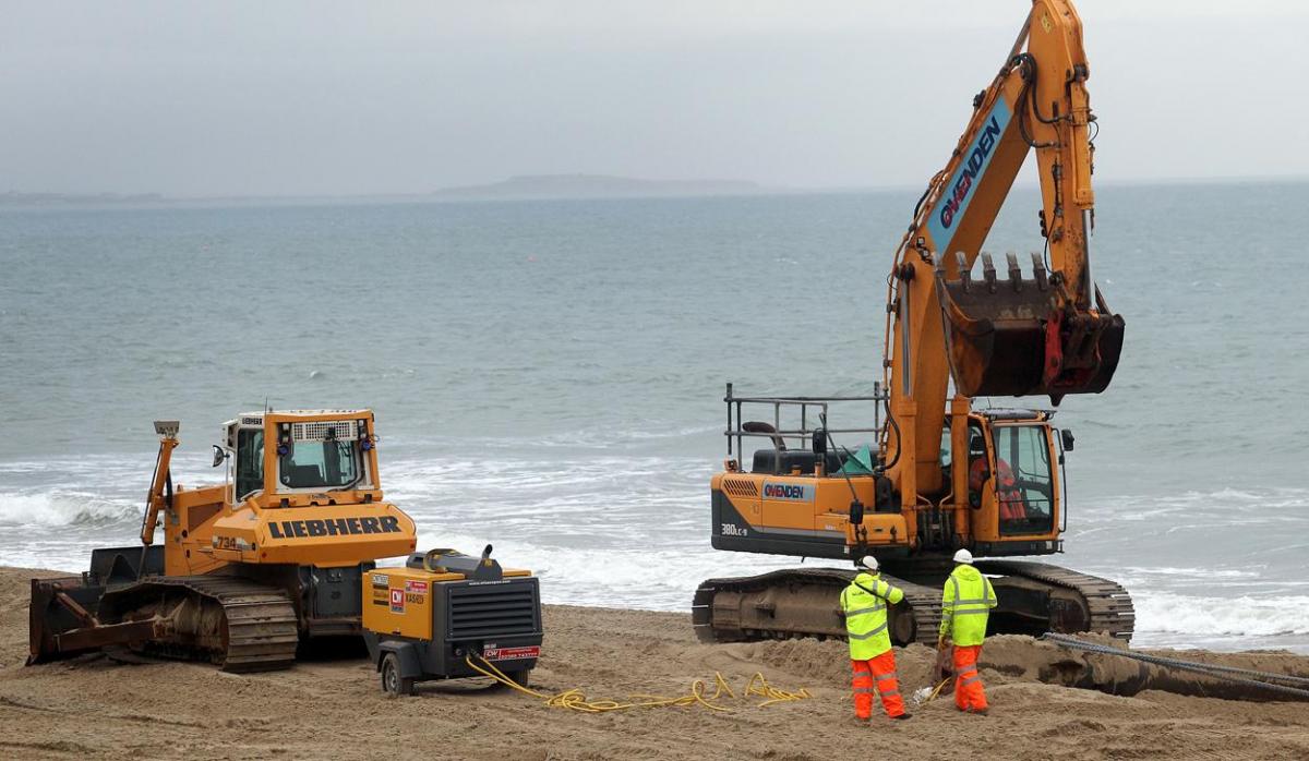 Giant pipe removed from Canford Cliffs