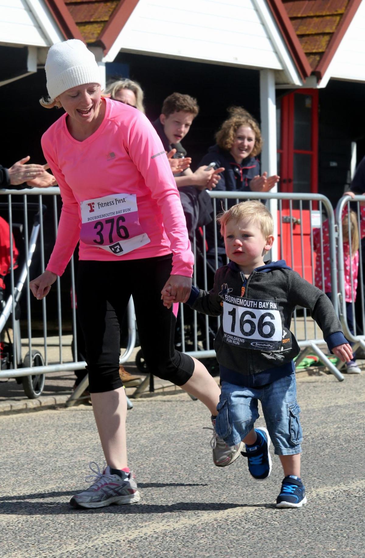 All the pictures from the Bournemouth Bay Run 2015 5k and 1k family fun races