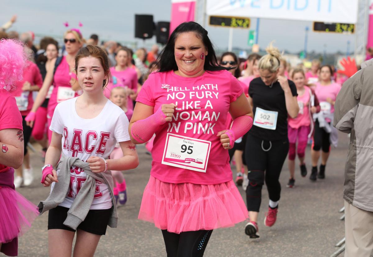 All the pictures from the morning 5k and 10k race at the Bournemouth Race For Life 2015